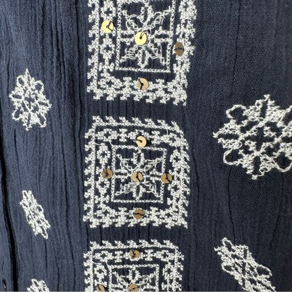 CHELSEA & VIOLET Navy Embroidered Tank Top NWT in XS - Picture 4 of 5